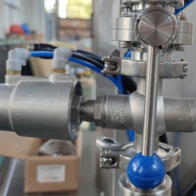Otomatik tek başlı piston pompası dolgu makineleri kavanoz / şişe için vücut bakımı